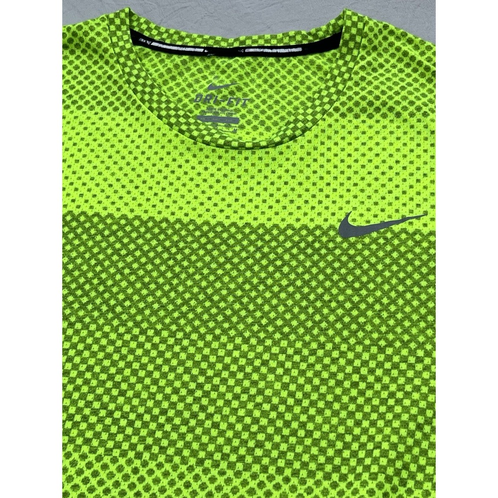Nike Running T-shirt Men Medium Crew Neck Neon Short Sleeve Performance Stretch